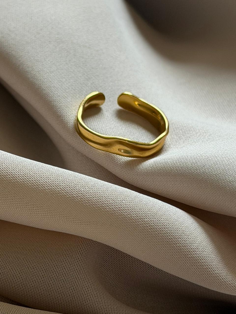 Calypso Ring