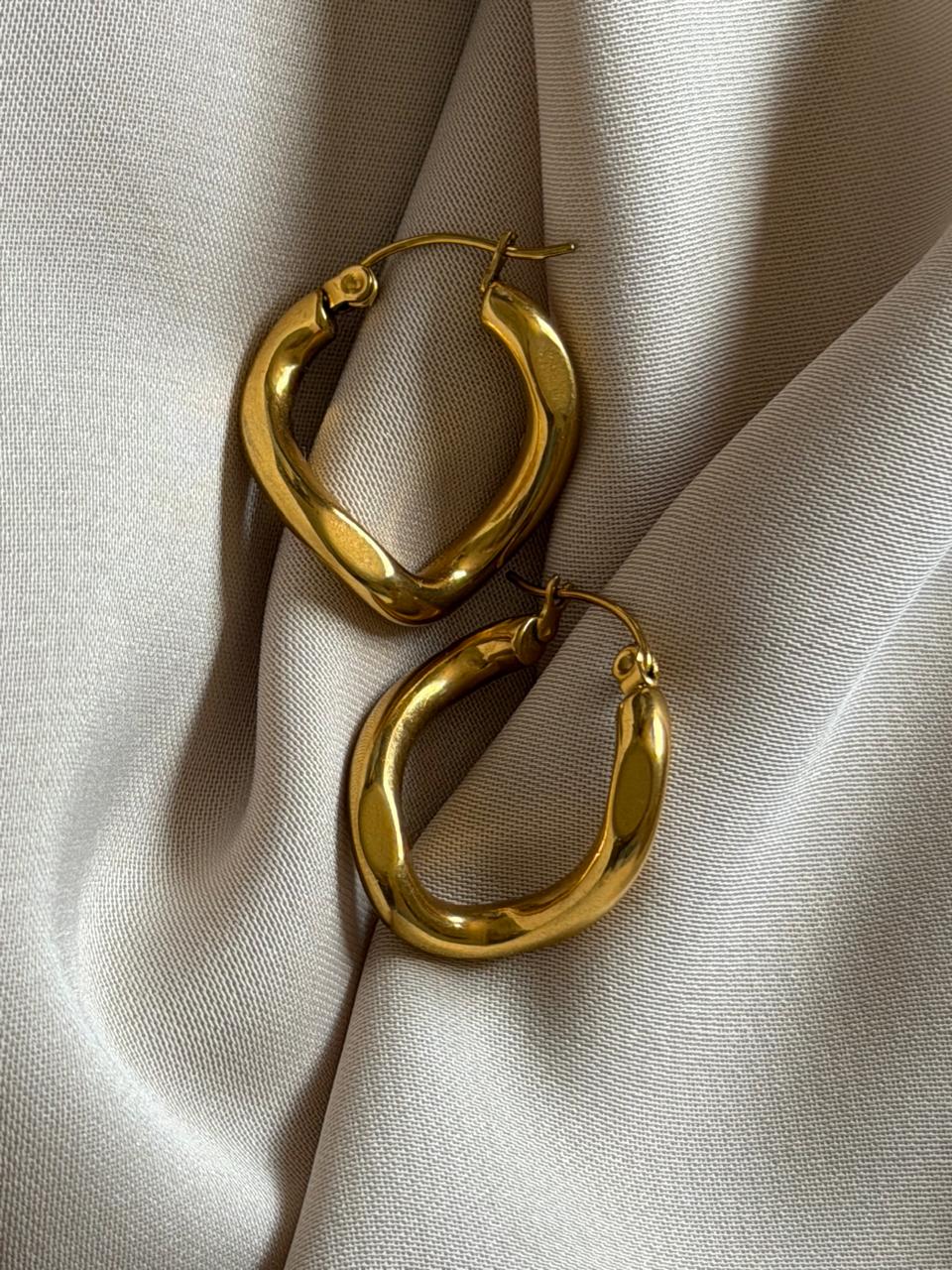 Ara Earrings
