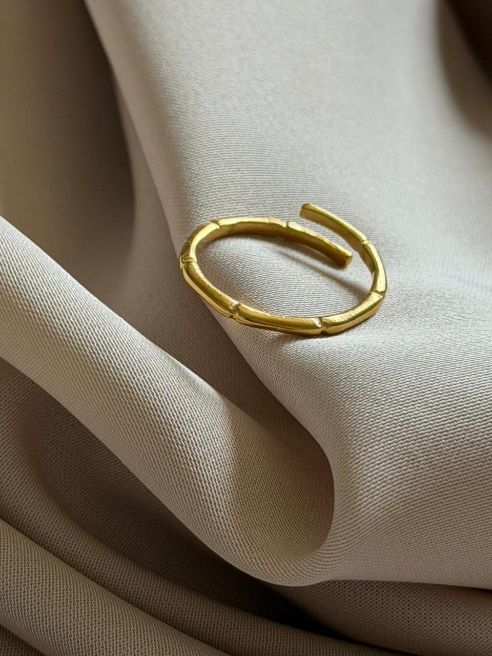 Ivy Ring