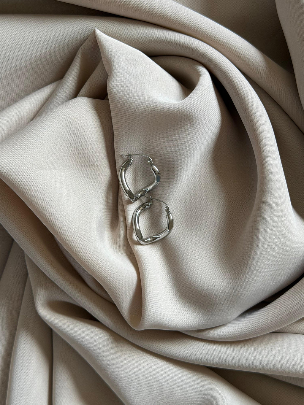Ara Earrings