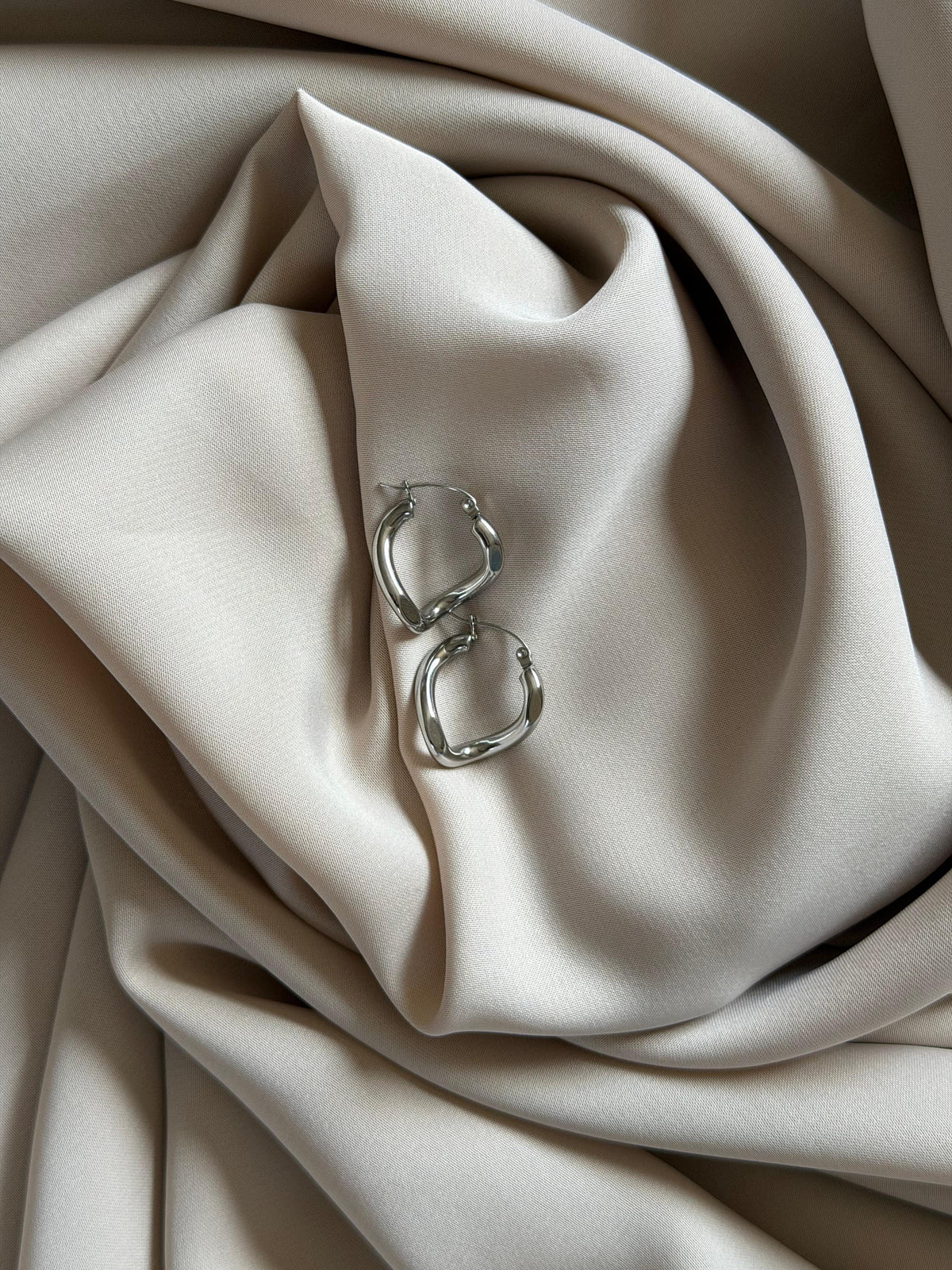 Ara Earrings